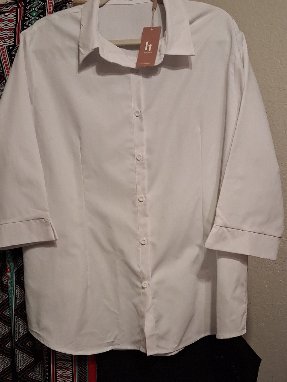 HT Women’s White Button-Front Blouse 2X